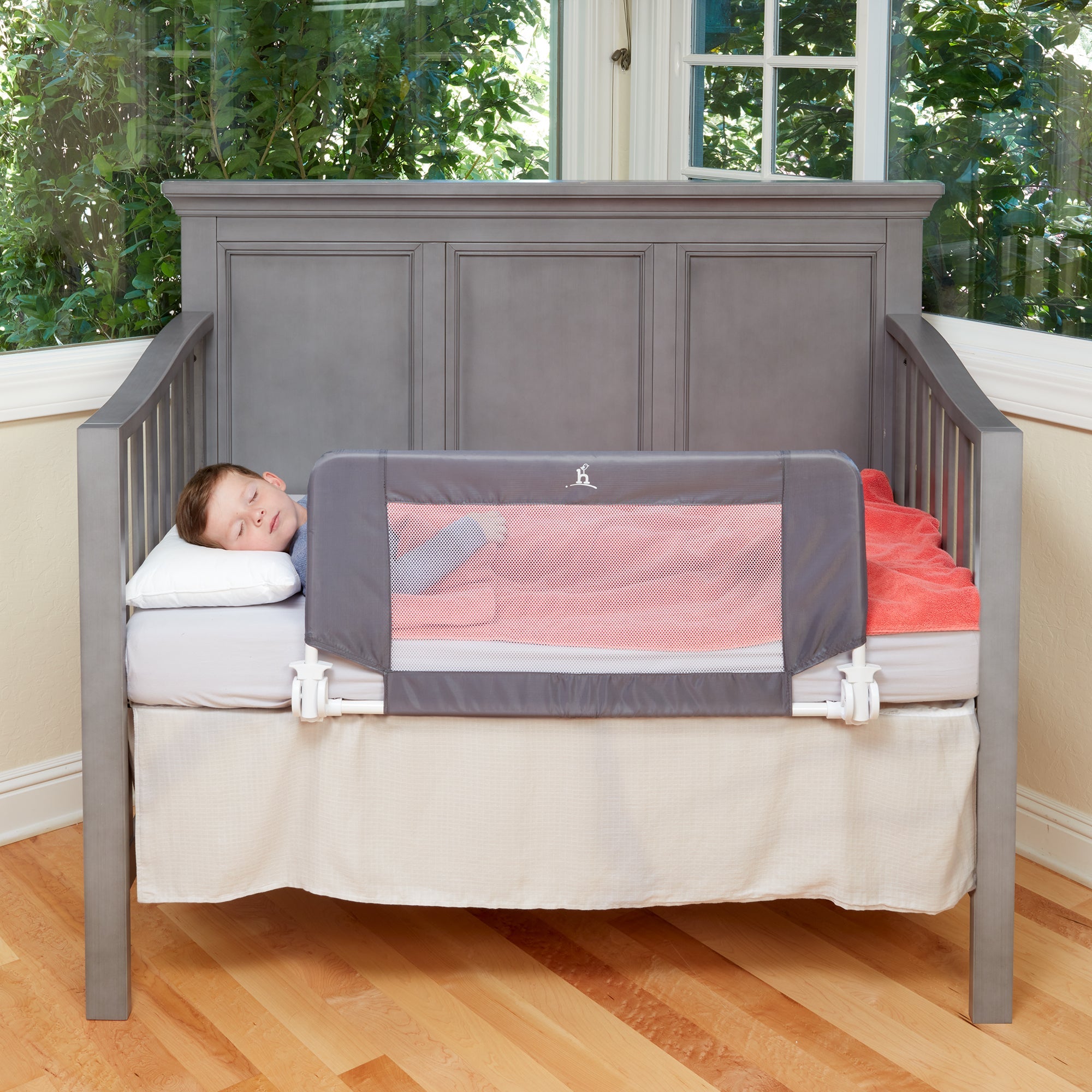 What to Use to Stop Toddler Falling Out of Bed: Top Safety Tips